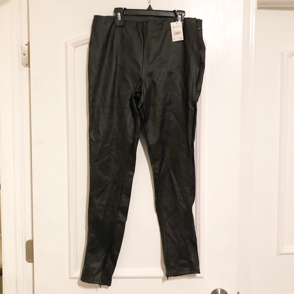 Versona faux leather pants